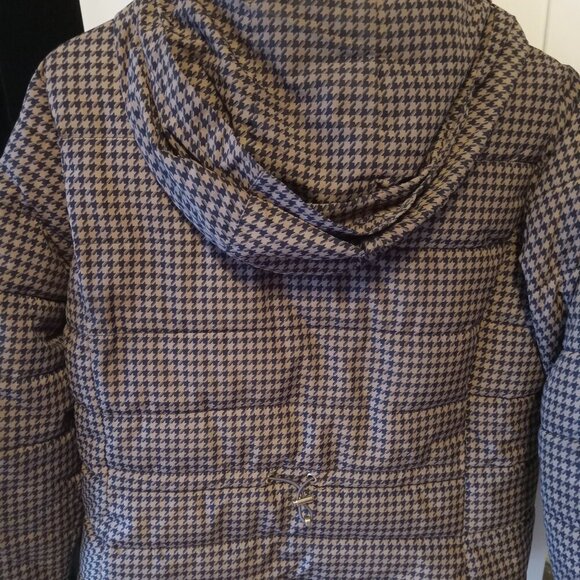 Petite- size S- puffer jacket with hidden hoodie - Picture 4 of 5